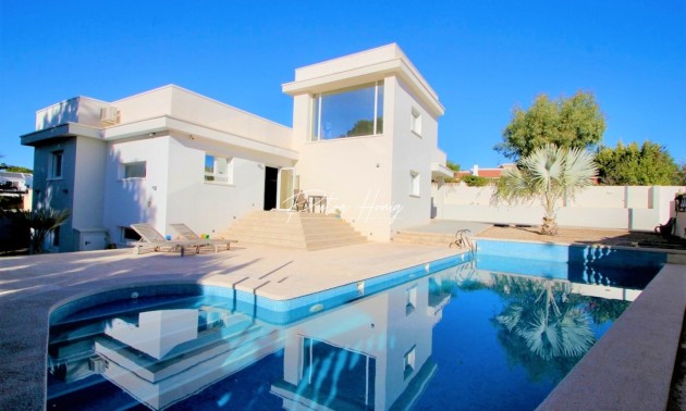 Villa - A Vendre - Ciudad Quesada - Town Center