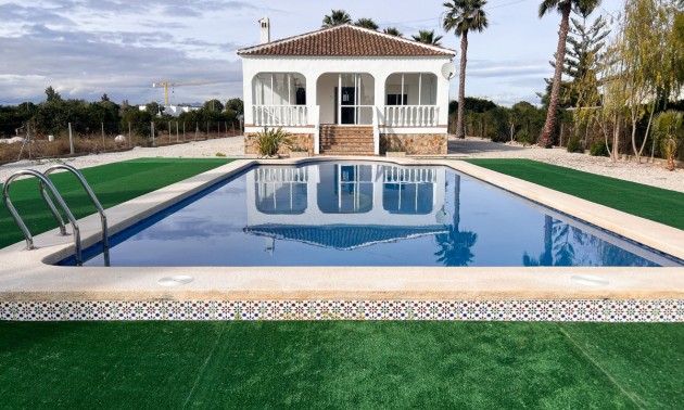 Villa - A Vendre - Dolores - Dolores Centro