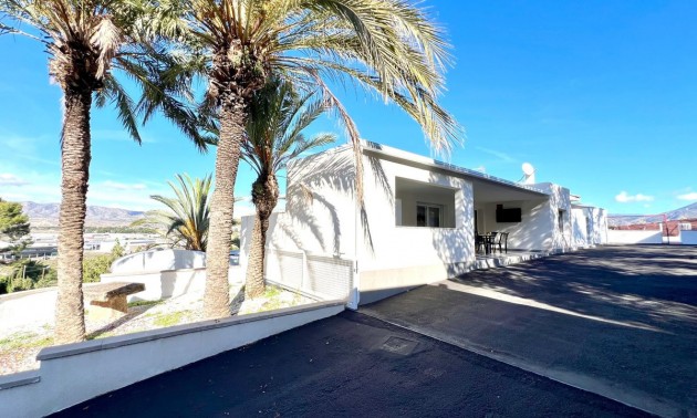 Villa - A Vendre - Elda - CSPX-36325