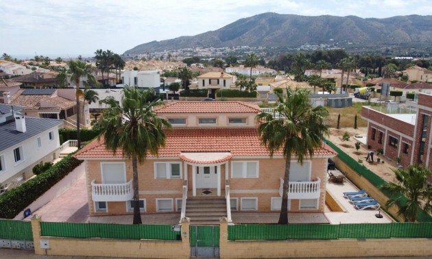 Villa - A Vendre - l'Alfas del Pi - L'Alfás del Pi Centro