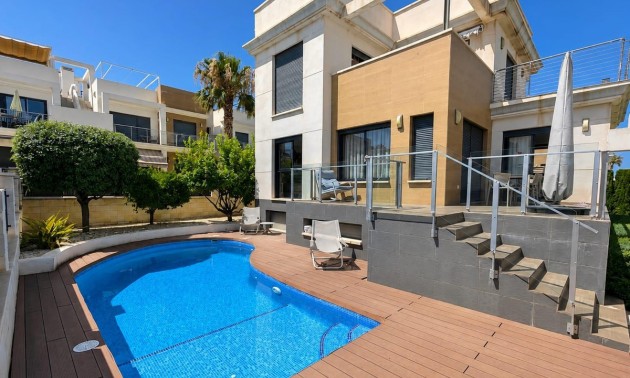 Villa - A Vendre - La Zenia - La Zenia