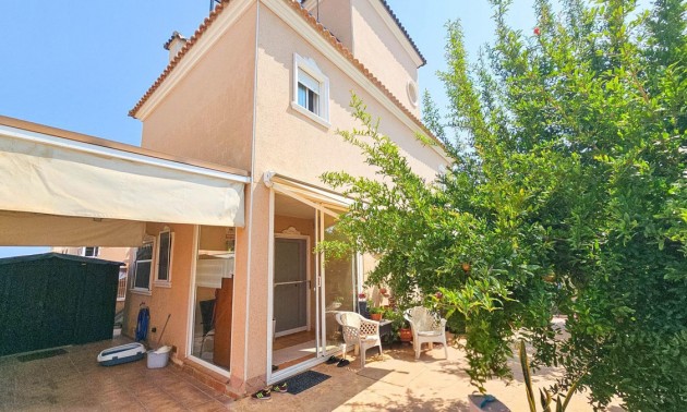 Villa - A Vendre - La Zenia - La Zenia