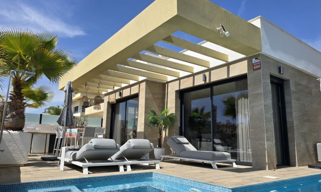 Villa - A Vendre - Los Montesinos - Los Montesinos Centro