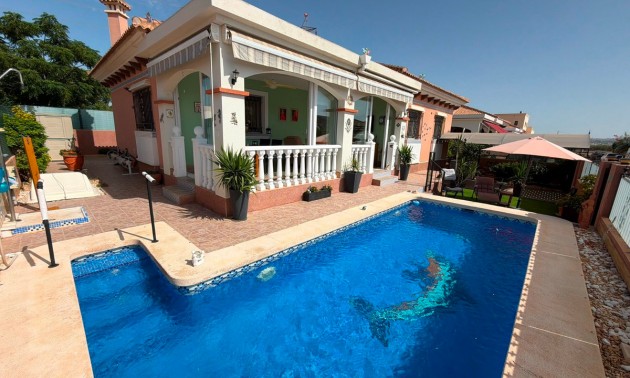 Villa - A Vendre - Los Montesinos - Los Montesinos Centro