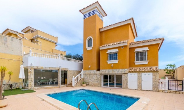 Villa - A Vendre - Orihuela Costa - Orihuela Costa
