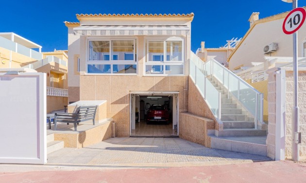 Villa - A Vendre - Orihuela - Los Altos