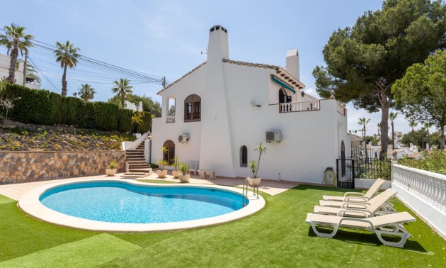 Villa - A Vendre - Orihuela - Villamartin