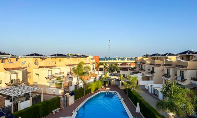 Villa - A Vendre - Pilar de la Horadada - Torre de la Horadada