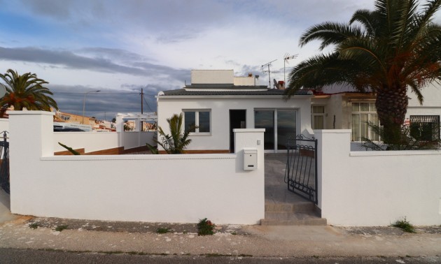 Villa - A Vendre - Rojales - Ciudad Quesada