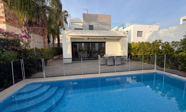 Villa - A Vendre - Rojales - Rojales Centro