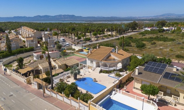 Villa - A Vendre - San Fulgencio - San Fulgencio Centro