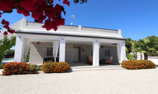 Villa - A Vendre - Torrellano - Torrellano