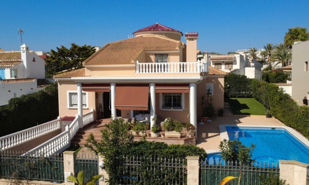 Villa - A Vendre - Torrevieja - CSPX-69538