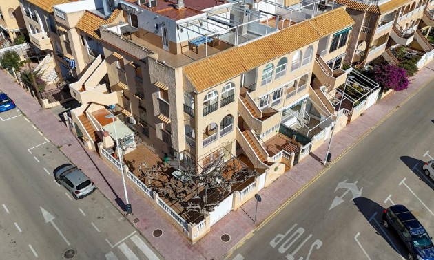 Villa - A Vendre - Torrevieja - Playa De La Mata