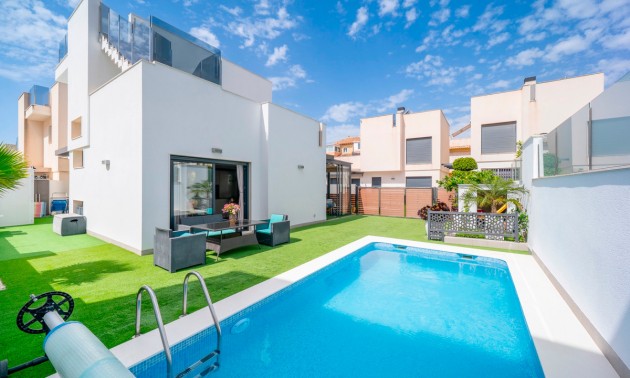Villa - A Vendre - Torrevieja - Torrevieja Centro