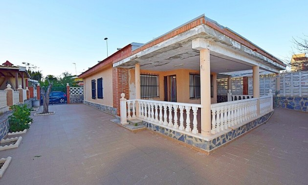 Villa - A Vendre - Torrevieja - Torrevieja Centro