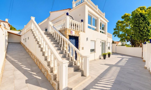 Villa - A Vendre - Torrevieja - Torrevieja Centro