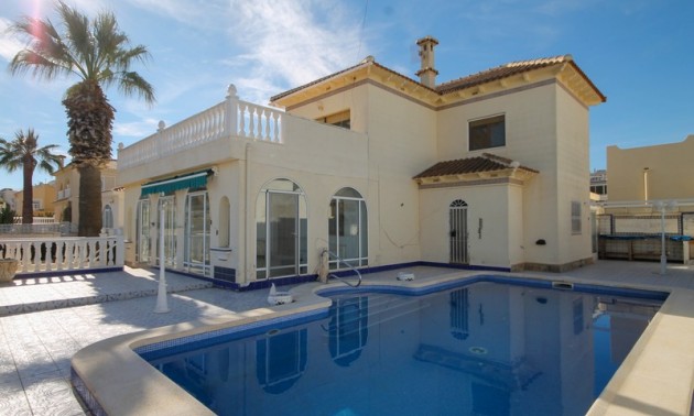 Villa - A Vendre - Villamartin - Blue Lagoon