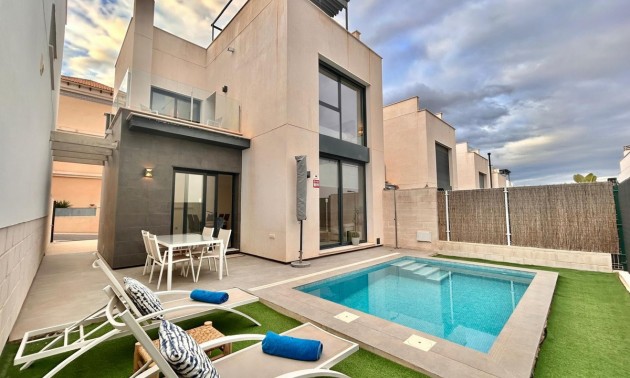 Villa - A Vendre - Villamartin - Villamartin