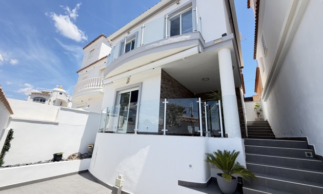 Villa - A Vendre - Villamartin - Villamartin