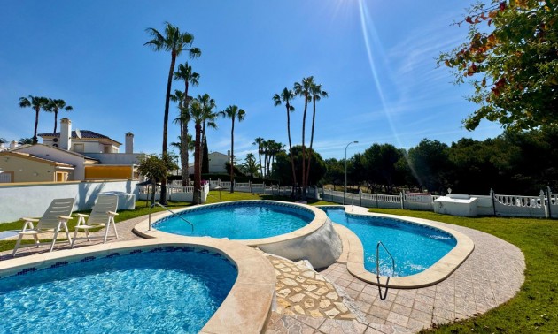 Villa - A Vendre - Villamartin - Villamartin