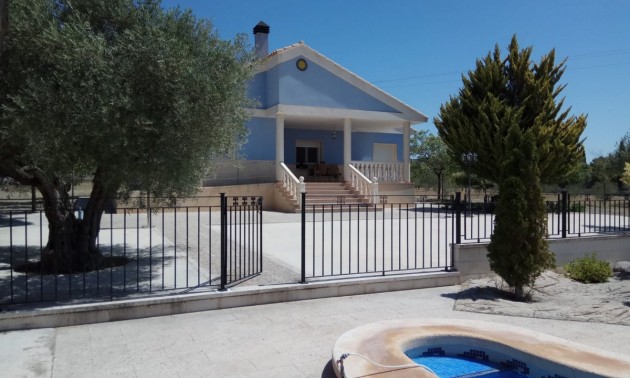 Villa - A Vendre - Yecla - Yecla Centro