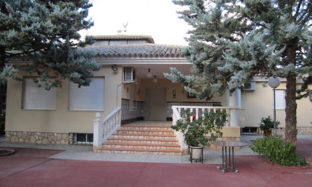 Villa - A Vendre - Yecla - Yecla Centro