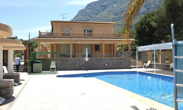 Villa -  -  - CSPX-56792