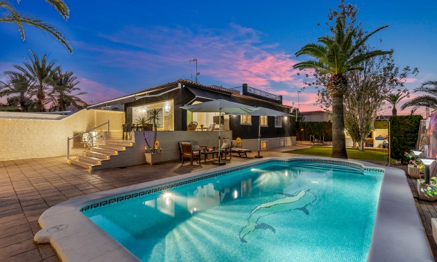 Villa -  -  - CSPY-58300