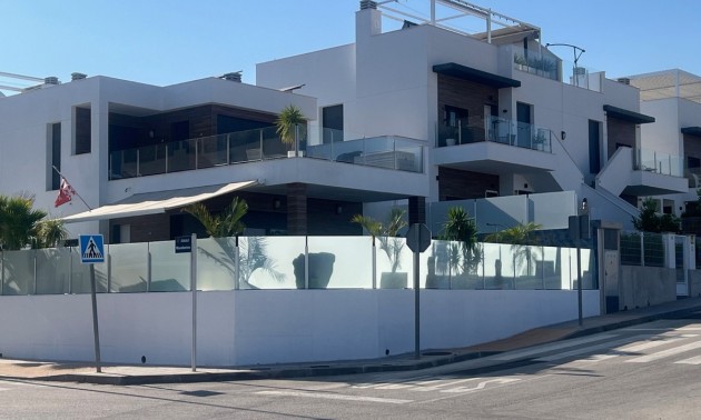 Villa -  -  - Los Montesinos Centro