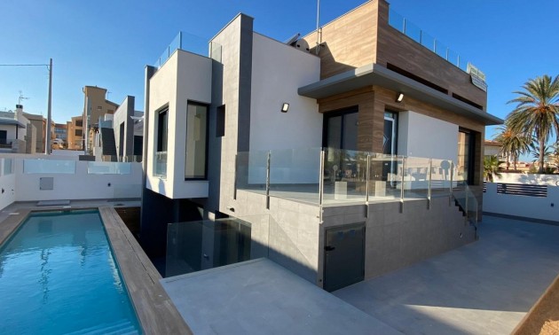 Villa - Nouvelle Construction - Torrevieja - CSPN-87722