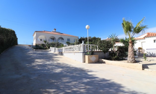 Villa - Resale - Algorfa - Algorfa Centro