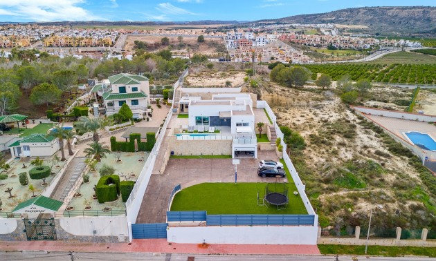 Villa - Resale - Algorfa - Algorfa Centro