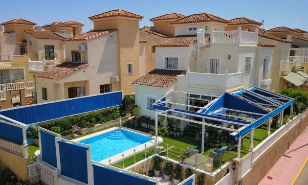 Villa - Resale - Algorfa - Algorfa Centro