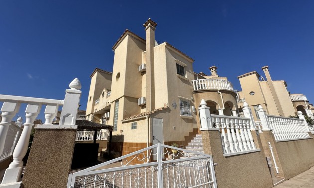 Villa - Resale - Alicante - Alicante Centro