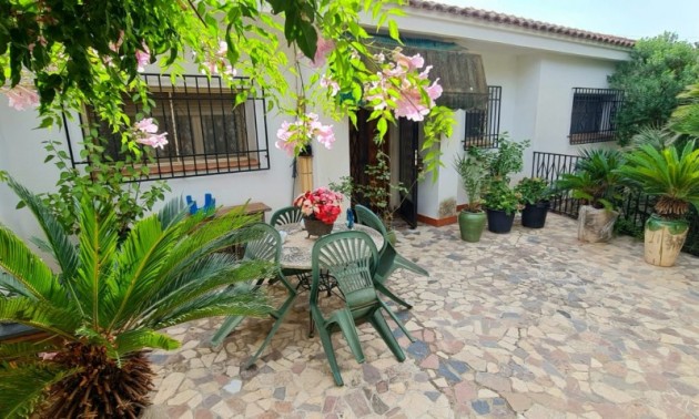 Villa - Resale - Benidorm - Benidorm Centro