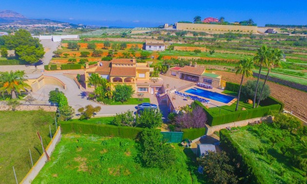 Villa - Resale - BenIssa - Benissa Centro