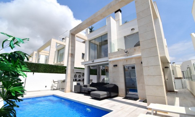 Villa - Resale - Cabo Roig - Cabo Roig