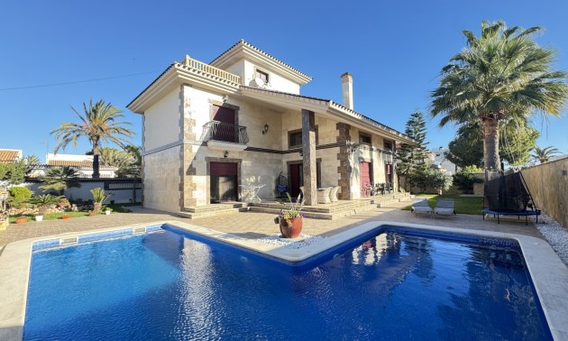 Villa - Resale - Cabo Roig - CSPD-89827