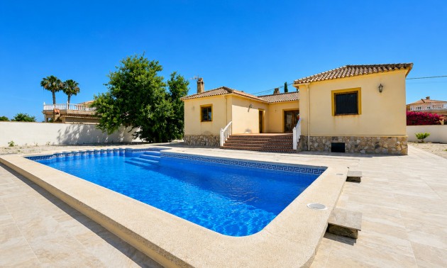 Villa - Resale - Catral - Catral Centro