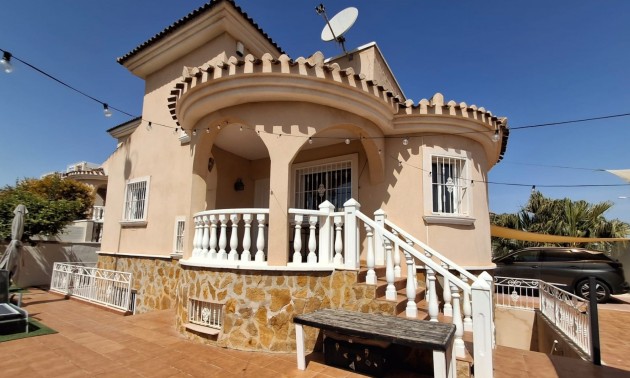 Villa - Resale - Ciudad Quesada - Doña Pepa