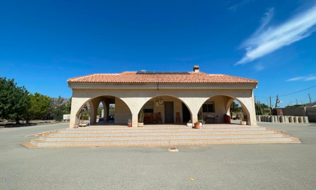 Villa - Resale - Crevillente - Crevillente