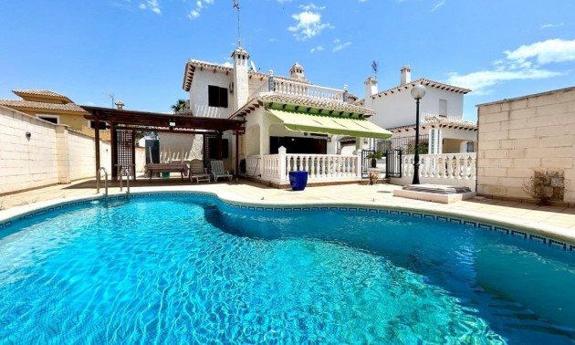 Villa - Resale - La Zenia - La Zenia