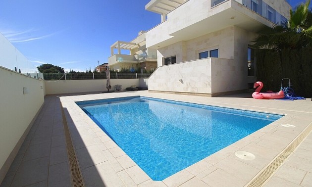 Villa - Resale - La Zenia - La Zenia