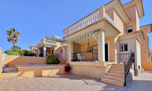 Villa - Resale - Los Altos - CSPY-25042