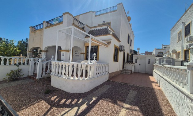 Villa - Resale - Los Altos - Los Altos