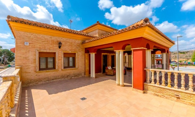 Villa - Resale - Orihuela - Orihuela Centro