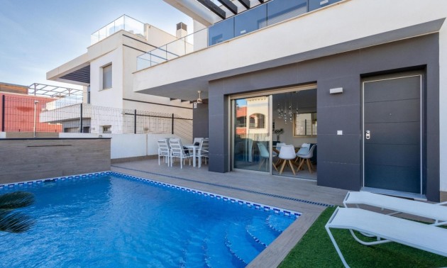 Villa - Resale - Orihuela - Orihuela Costa