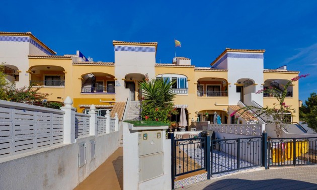 Villa - Resale - Orihuela - Orihuela Costa