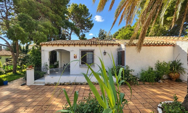 Villa - Resale - Orihuela - Punta Prima